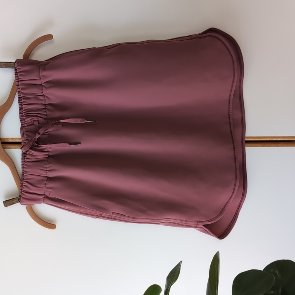 Lululemon On the Fly Misty Merlot 4 Drawstring Travel Skirt Longer